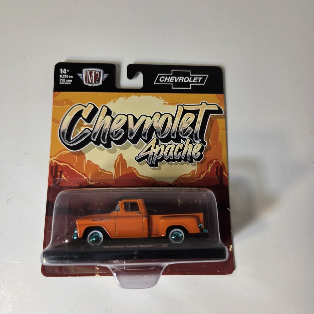 M2 Machines 1958 Chevrolet Apache Stepside Pickup